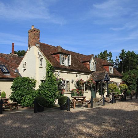 The Black Horse At Ireland Shefford Kültér fotó