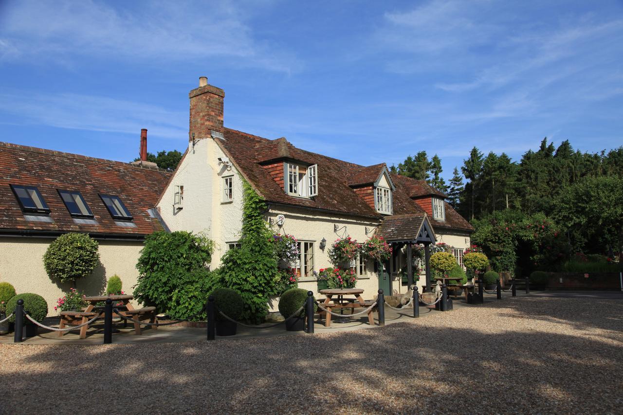 The Black Horse At Ireland Shefford Kültér fotó